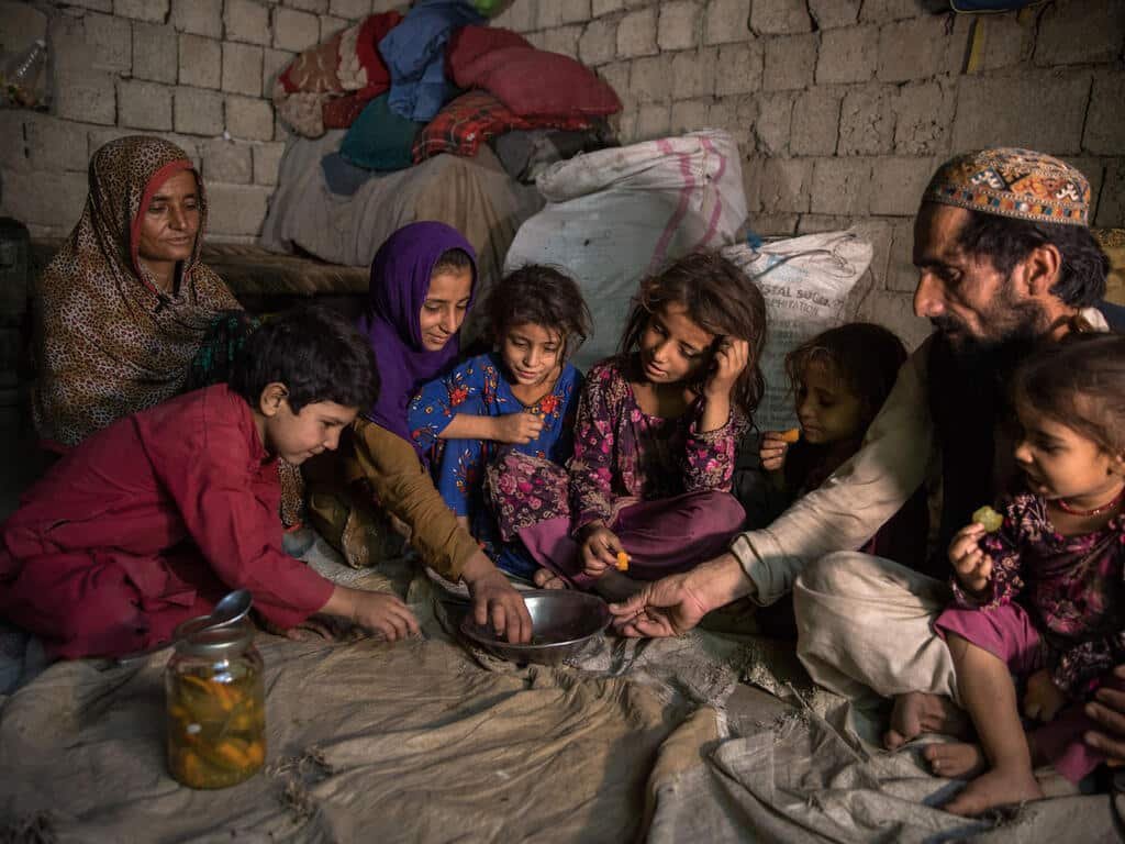 Afghanistan An entire population pushed into poverty